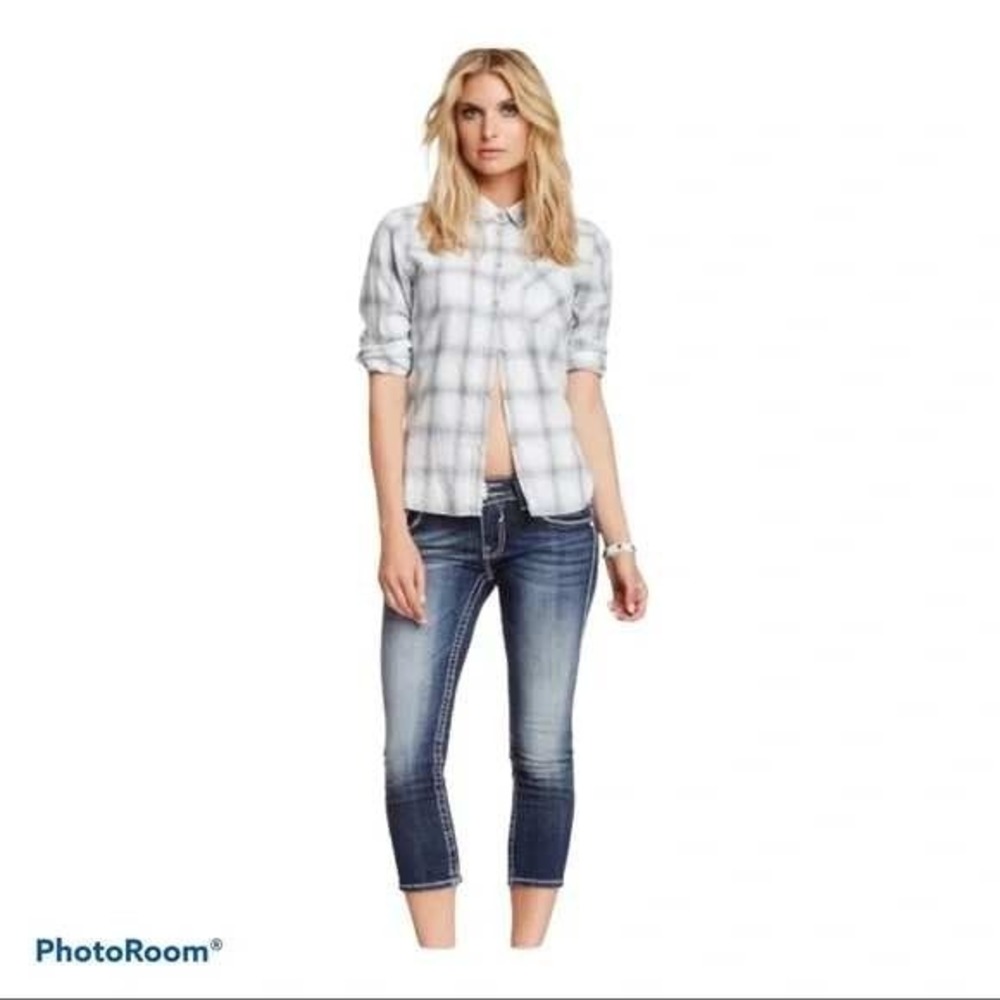 Vigoss Women's The New York Capri Jeans Embellished Medium Wash Size 13/14